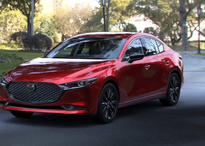 Mazda 3 Sedán 2026
