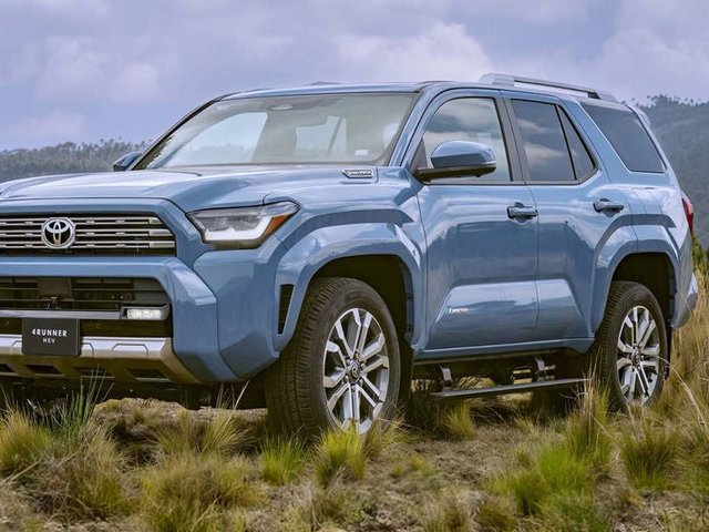 Toyota 4Runner PHEV 2025
