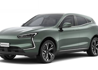Auto Seres 5 EV 2025