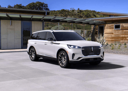 Auto Lincoln Aviator 2025