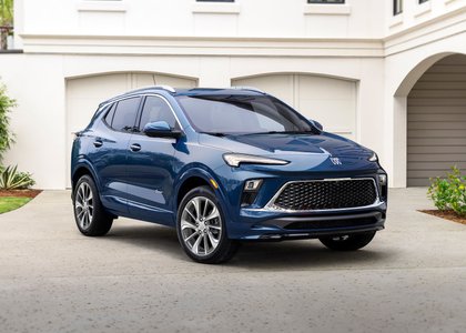 Auto Buick Encore 2025