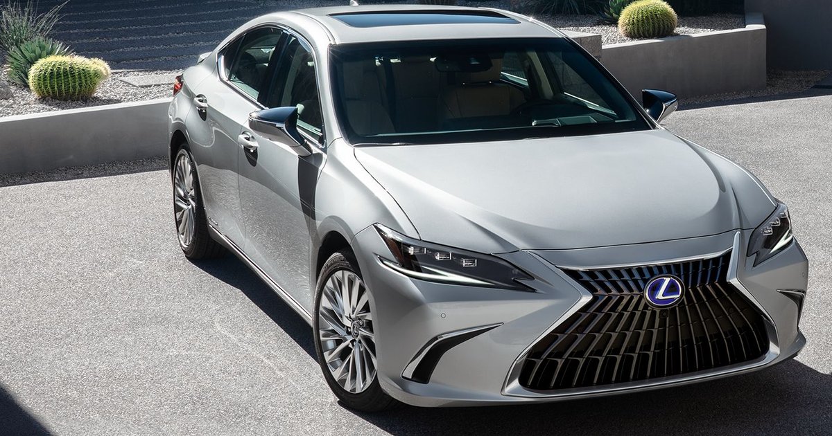 Lexus ES Híbrido 2025