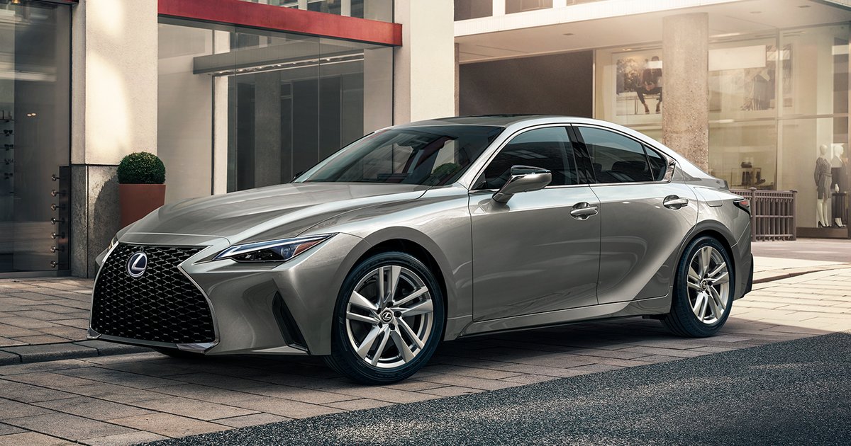 Lexus IS 2024