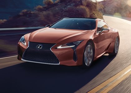Auto Lexus LC 2024