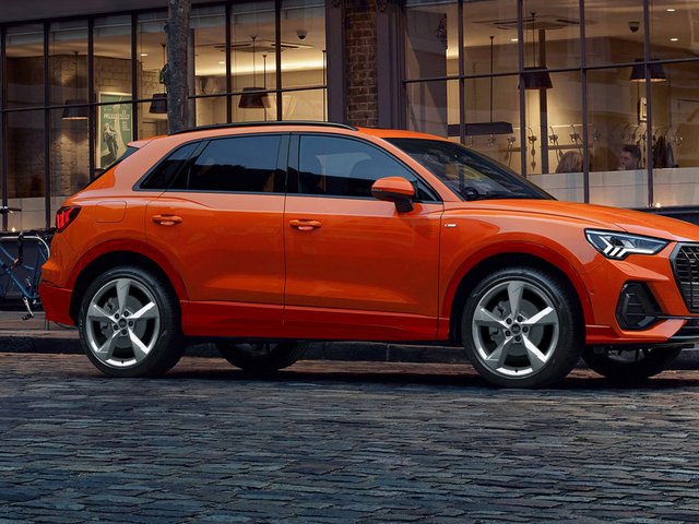 Audi Q3 40 TFSI Select 2025