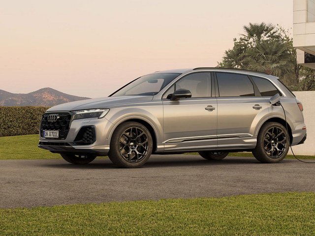 Audi Q7 SUV TFSI e 55 TFSI e quattro 2025