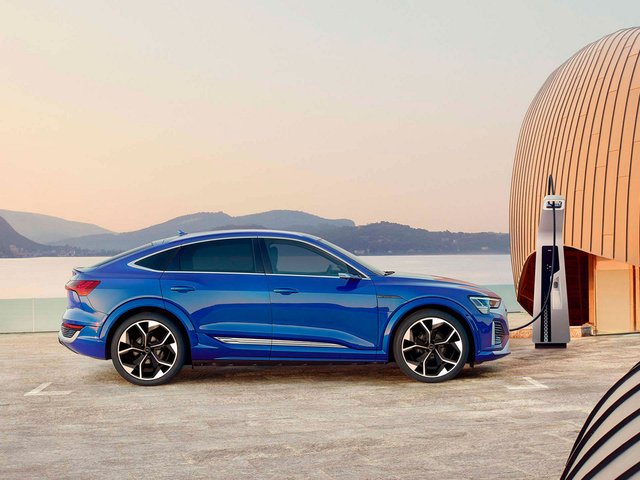 Audi SQ8 Sportback e-tron SQ8 Sportback e-tron 2025