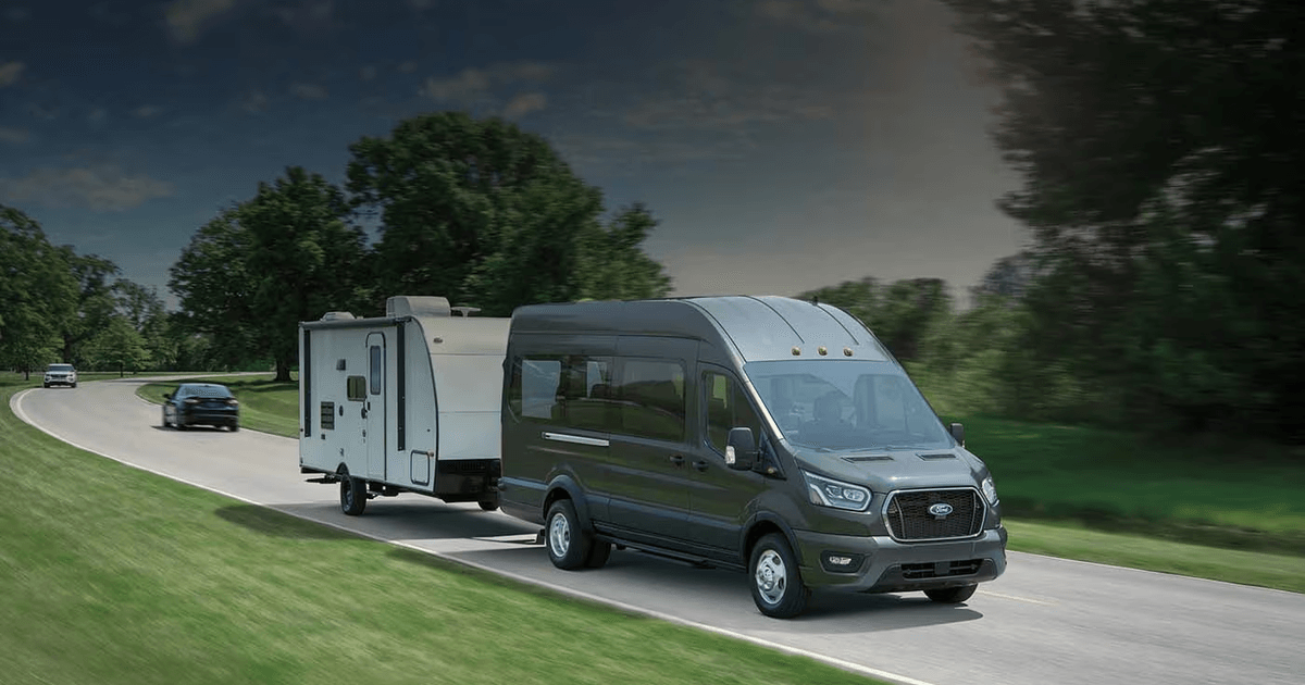 Ford Transit Pasajeros Diésel 2024