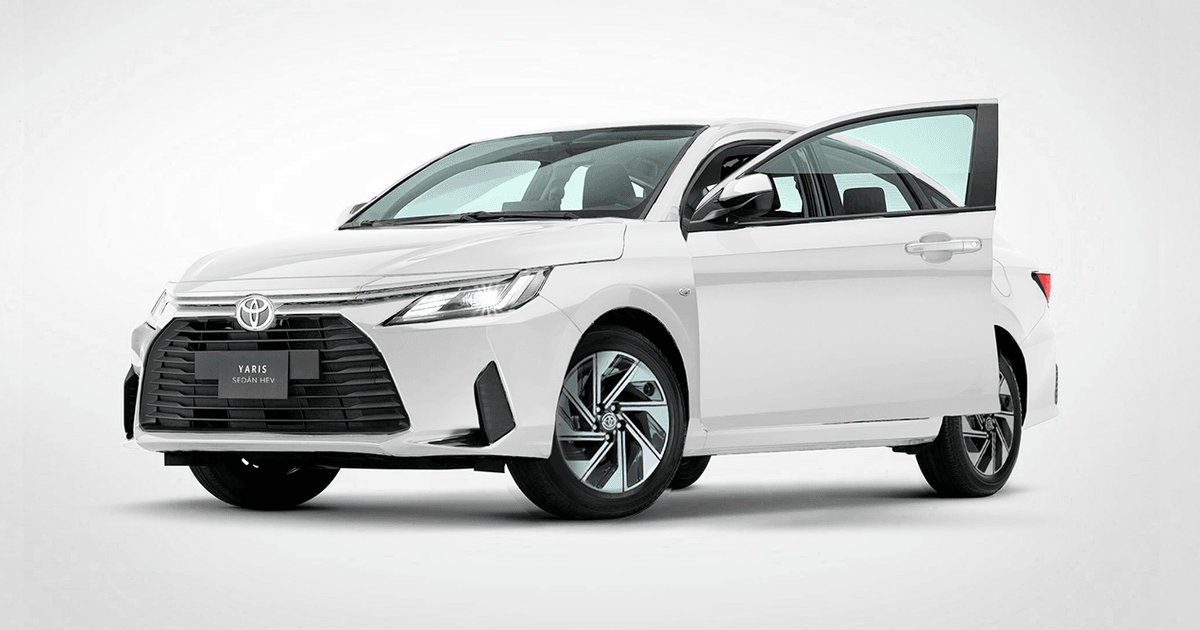 Toyota Yaris Sedán HEV 2026
