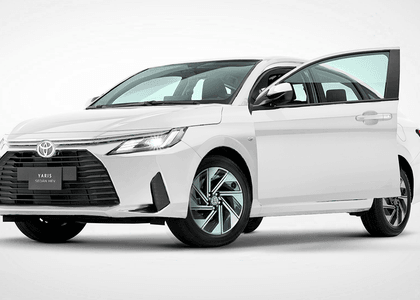 Toyota Yaris Sedán HEV 2026